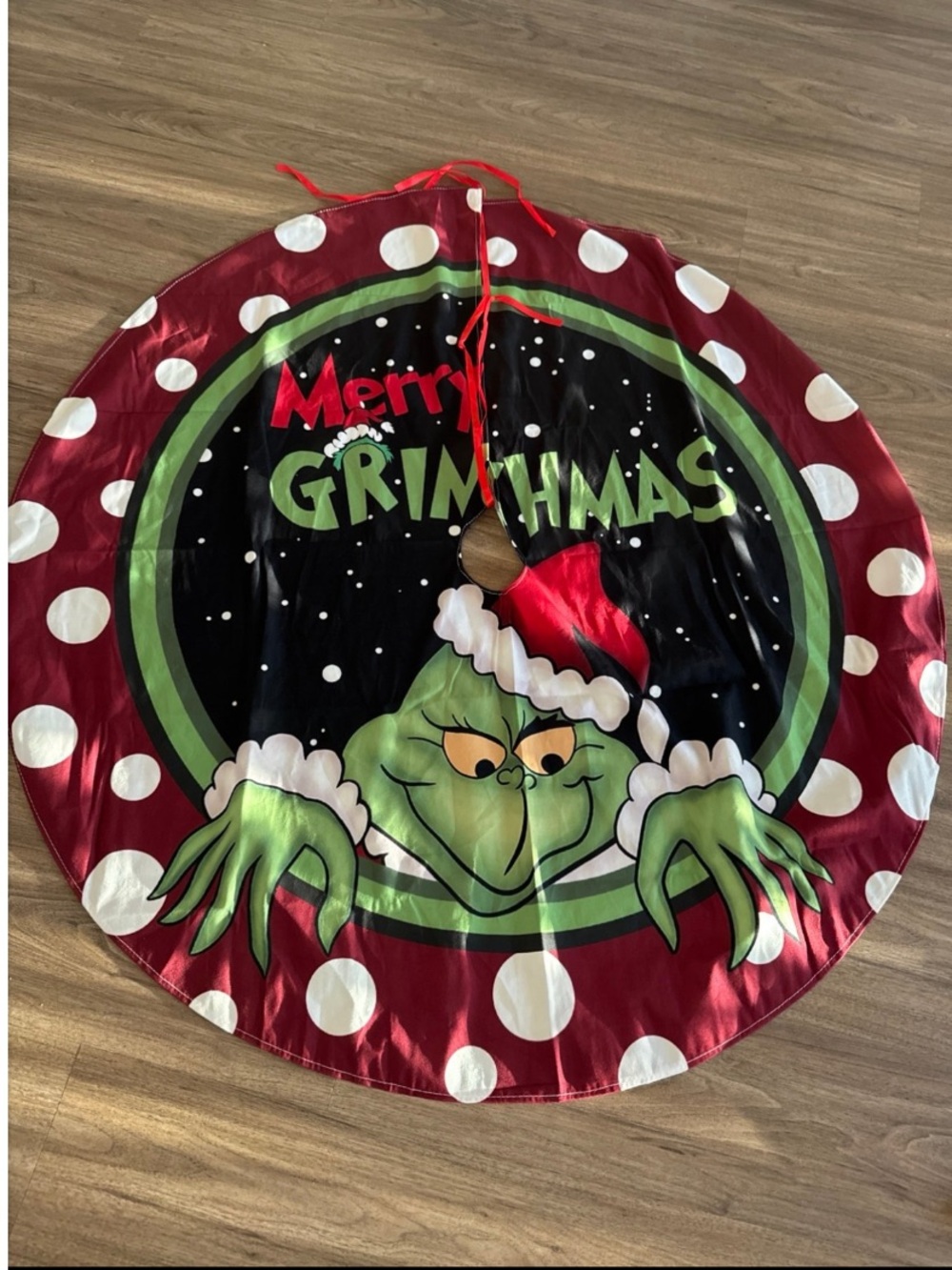 Grinch 'Merry Grinchmas' Red Holiday Tree Skirt new
